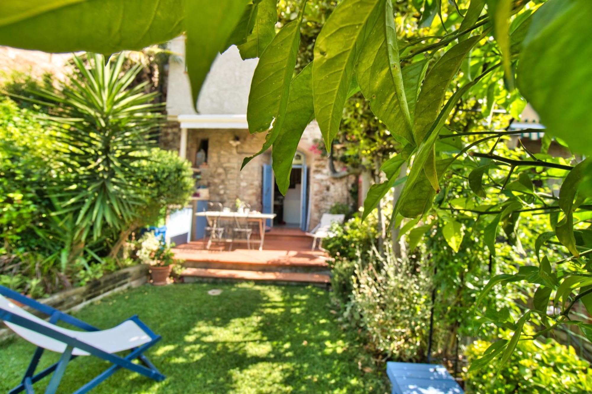 Villa La Casa Nel Castello E Il Giardino Segreto Suvereto Exterior foto