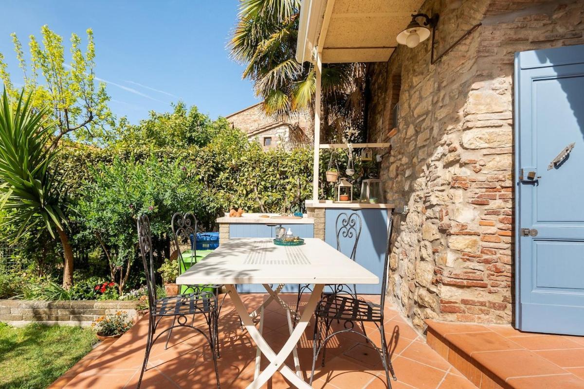 Villa La Casa Nel Castello E Il Giardino Segreto Suvereto Exterior foto